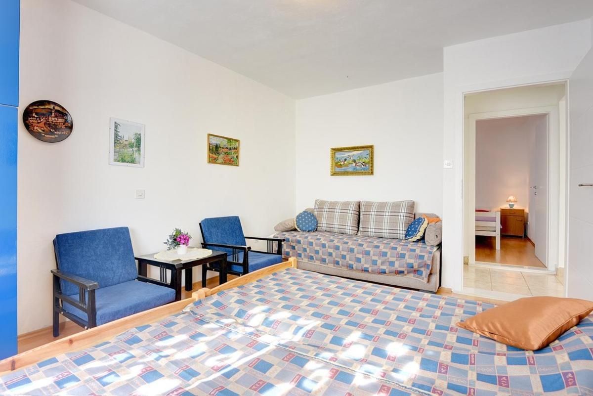 Apartment Zajec Premantura Exterior photo
